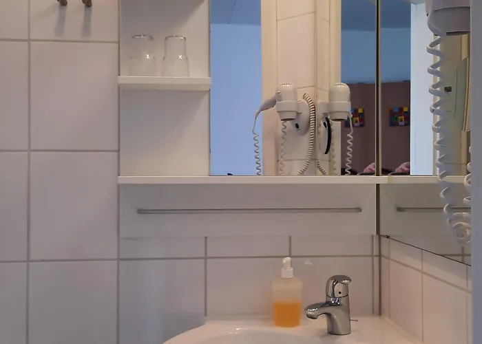 Merlin Garni Ξενοδοχείο 3*