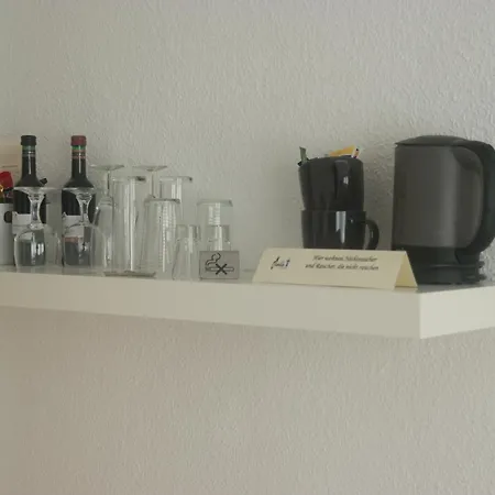 Merlin Garni كولونيا