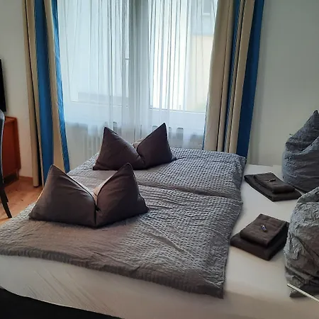 Hotel Merlin Garni 3*